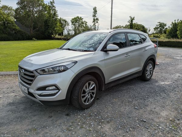 Hyundai Tucson SUV, Diesel, 2017, Silver