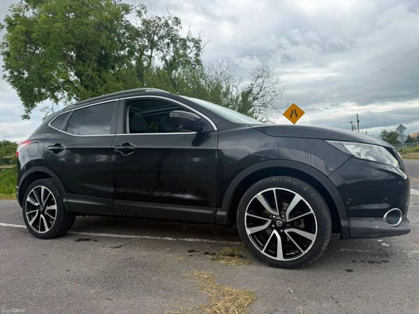 Nissan Qashqai Hatchback, Diesel, 2015, Black