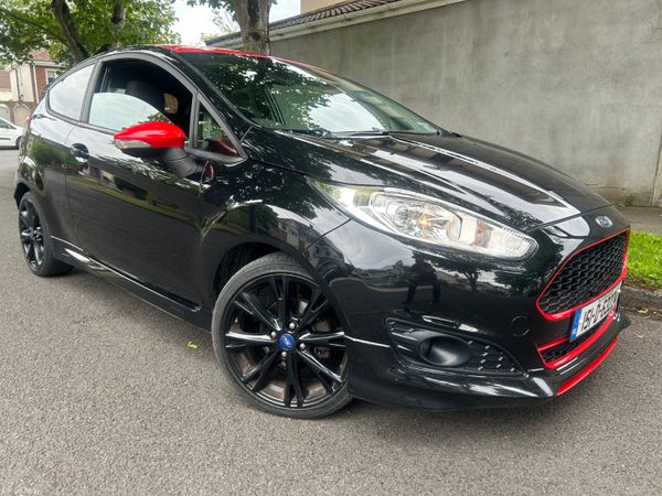 Ford Fiesta Hatchback, Petrol, 2015, Black