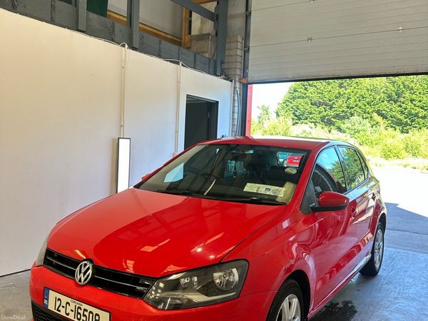 Volkswagen Polo Hatchback, Petrol, 2012, Red