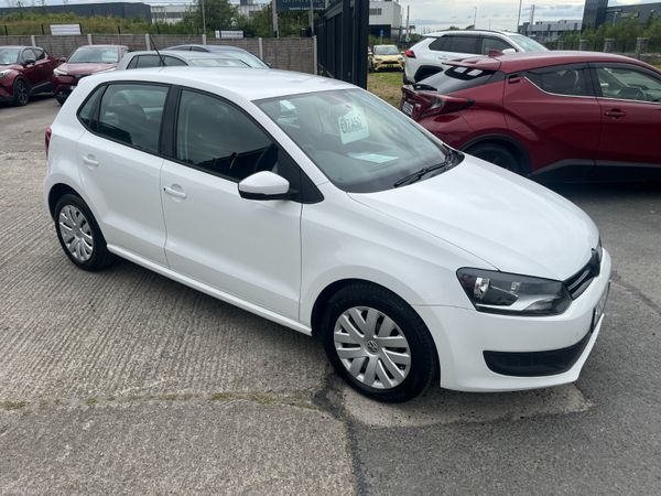 Volkswagen Polo Hatchback, Petrol, 2012, White