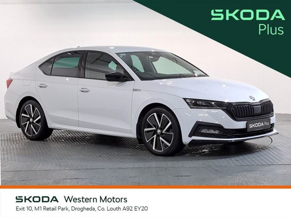 Skoda Octavia Saloon, Diesel, 2023, White