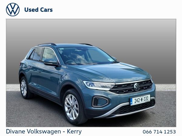 Volkswagen T-Roc SUV, Petrol, 2024, Blue