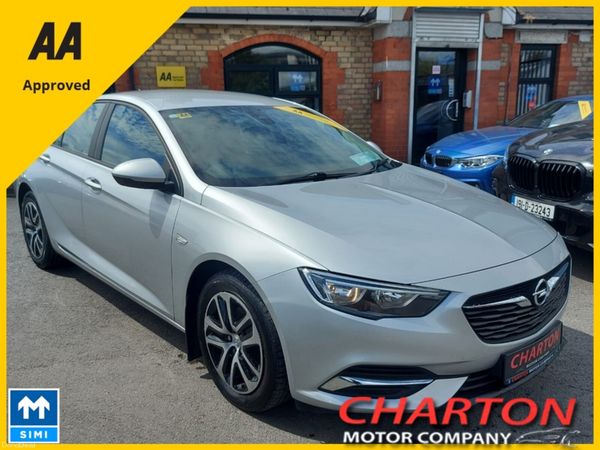 Opel Insignia Hatchback, Diesel, 2019, Grey