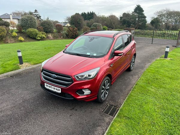 Ford Kuga SUV, Diesel, 2019, Red