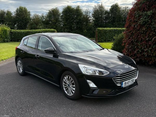 Ford Focus Hatchback, Petrol, 2019, Black