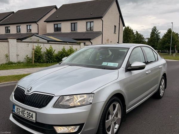 Skoda Octavia Saloon, Diesel, 2015, Silver