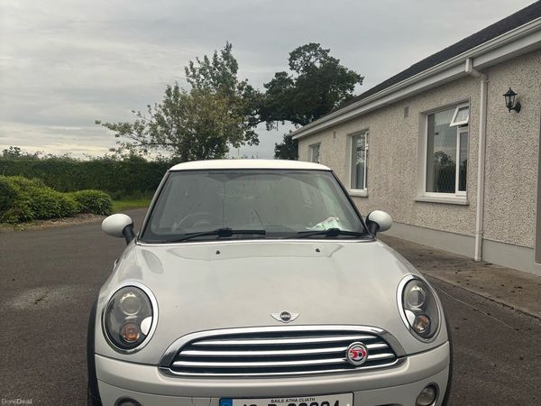 Mini Cooper Hatchback, Diesel, 2010, Silver