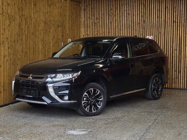 Mitsubishi Outlander MPV, Petrol Plug-in Hybrid, 2018, Black