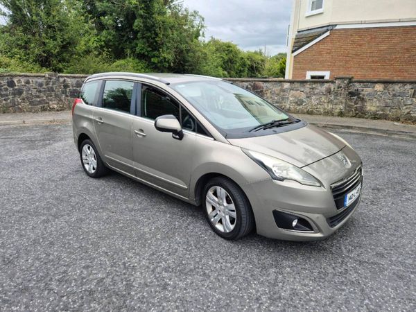 Peugeot 5008 MPV, Diesel, 2014, Grey