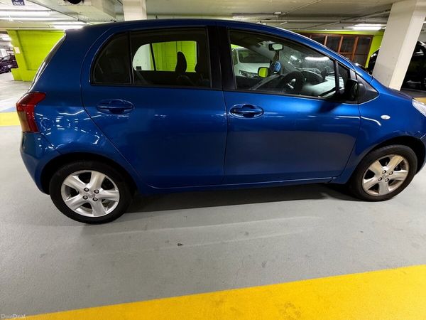 Toyota Yaris Hatchback, Petrol, 2007, Blue