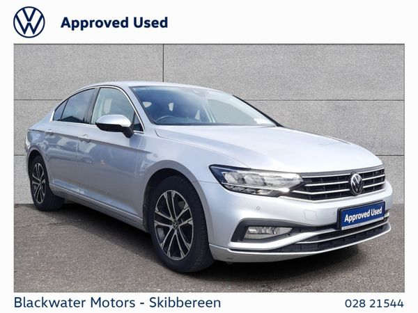 Volkswagen Passat Saloon, Diesel, 2021, Grey