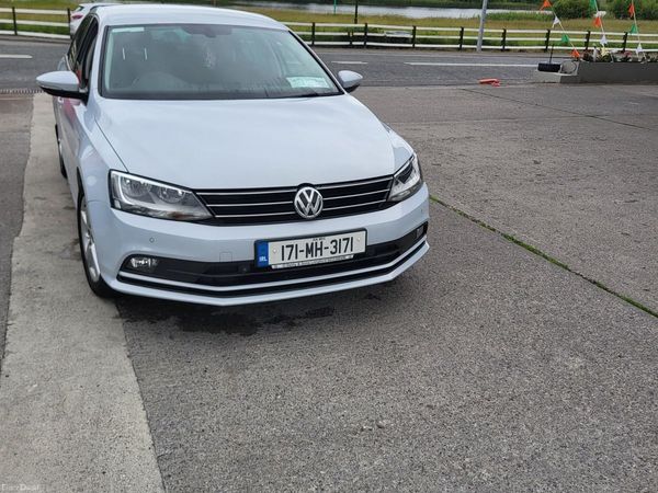 Volkswagen Jetta Saloon, Diesel, 2017, White
