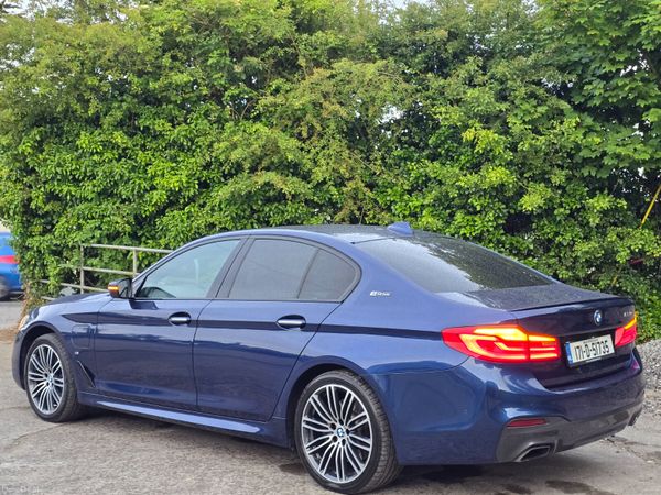 BMW 5-Series Saloon, Petrol Plug-in Hybrid, 2017, Blue