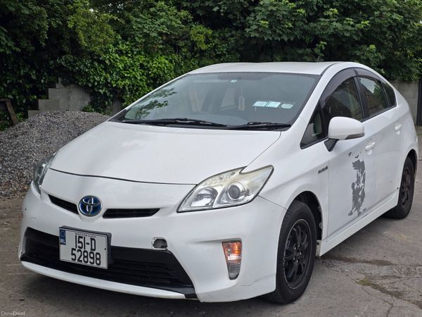 Toyota Prius Hatchback, Petrol Hybrid, 2015, White