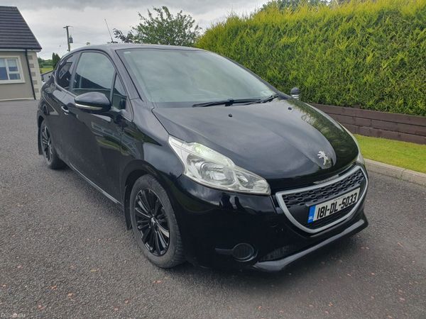 Peugeot 208 Hatchback, Petrol, 2018, Black
