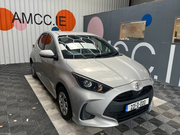 Toyota Yaris Hatchback, Petrol, 2022, Silver