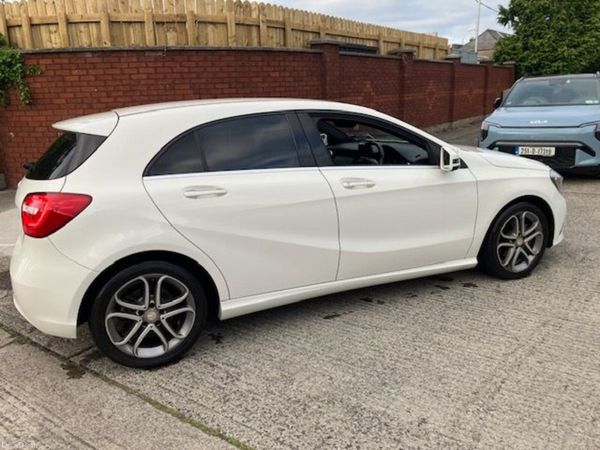 Mercedes-Benz A-Class Hatchback, Petrol, 2015, White