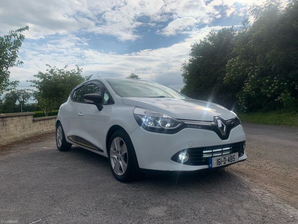 Renault Clio Hatchback, Petrol, 2016, White
