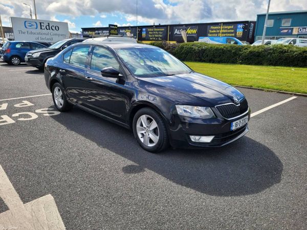 Skoda Octavia Saloon, Diesel, 2016, Black