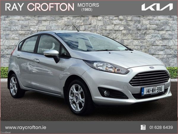 Ford Fiesta Hatchback, Petrol, 2014, Silver