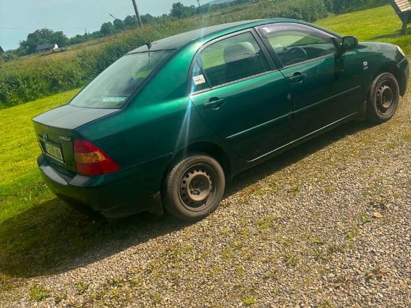 Toyota Corolla Saloon, Petrol, 2003, Green