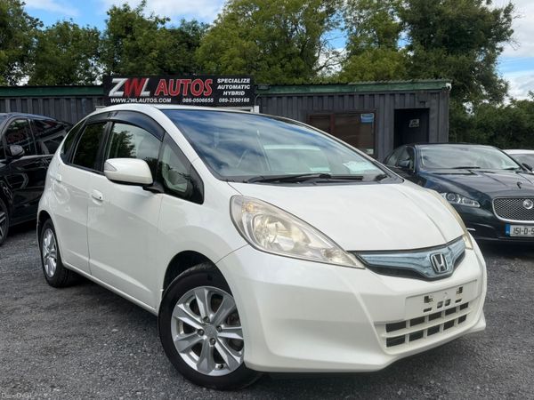 Honda Fit Hatchback, Petrol Hybrid, 2010, White