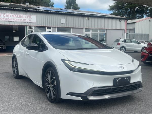 Toyota Prius Hatchback, Petrol Hybrid, 2023, White