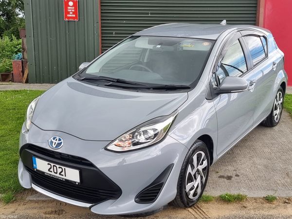 Toyota Aqua Hatchback, Petrol Hybrid, 2021, Grey