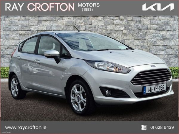 Ford Fiesta Hatchback, Petrol, 2014, Silver