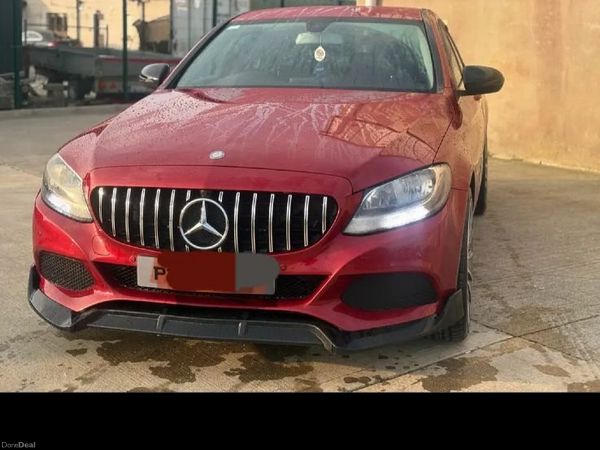 Mercedes-Benz C-Class Saloon, Diesel, 2015, Red