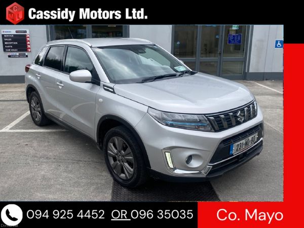 Suzuki Vitara SUV, Petrol Hybrid, 2023, Silver