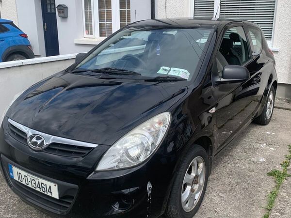 Hyundai i20 Hatchback, Petrol, 2010, Black