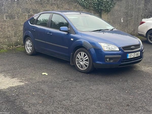 Ford Focus Hatchback, Petrol, 2007, Blue