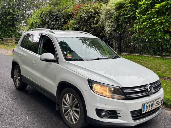 Volkswagen Tiguan SUV, Diesel, 2014, White