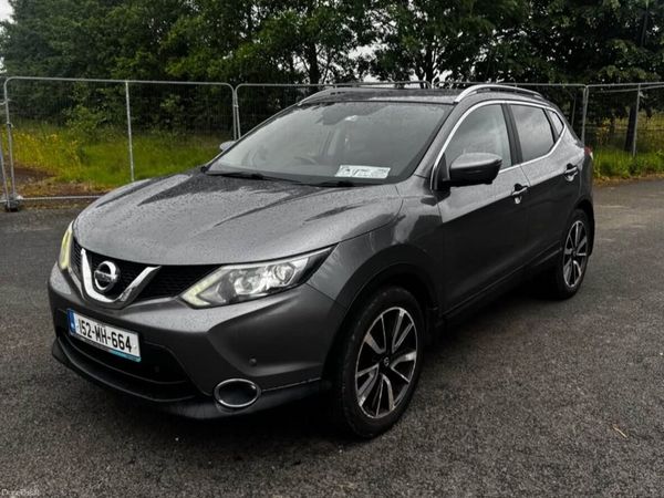 Nissan Qashqai Hatchback, Diesel, 2015, Grey