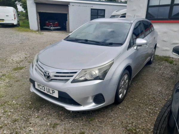 Toyota Avensis Estate, Diesel, 2013, Silver