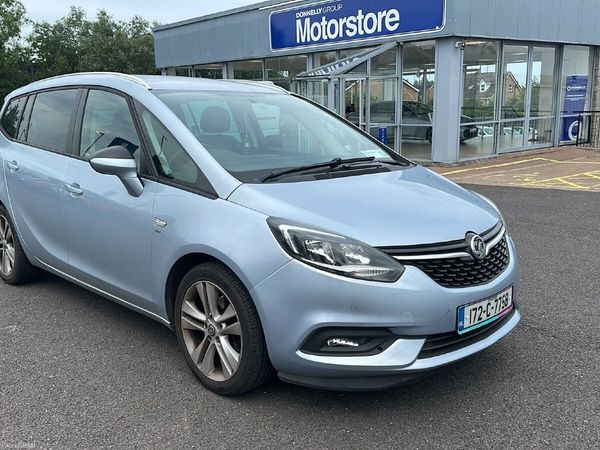 Vauxhall Zafira MPV, Petrol, 2017, Silver