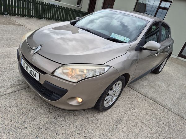 Renault Megane Hatchback, Diesel, 2010, Gold