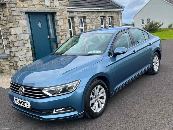 Volkswagen Passat Saloon, Diesel, 2017, Blue