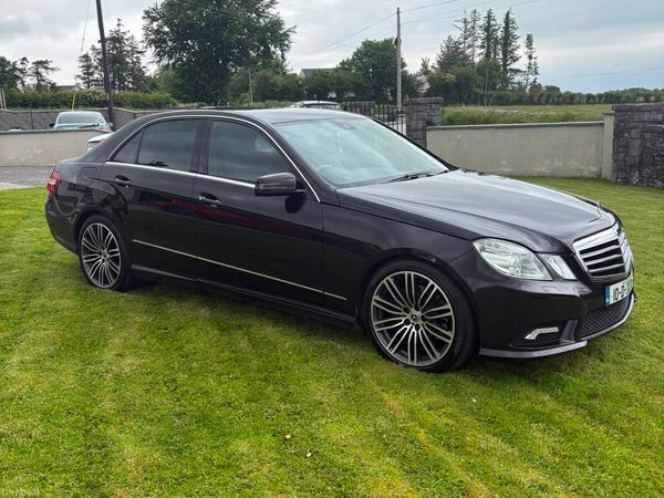 Mercedes-Benz E-Class Saloon, Diesel, 2010, Black