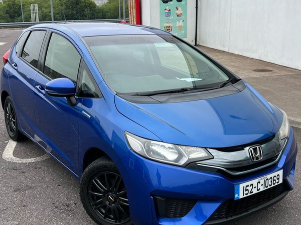 Honda Fit Hatchback, Petrol Hybrid, 2015, Silver