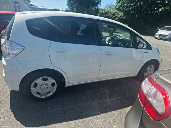Honda Fit Hatchback, Petrol Hybrid, 2013, White