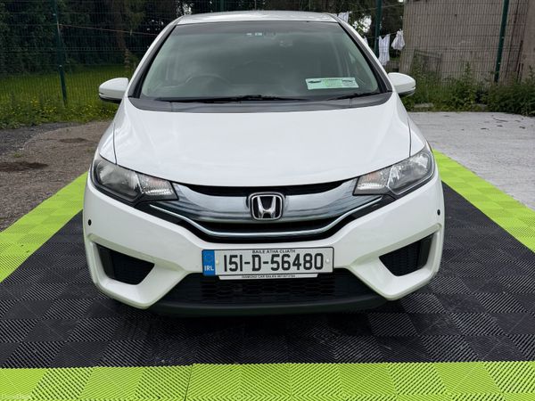 Honda Fit Hatchback, Petrol Hybrid, 2015, White