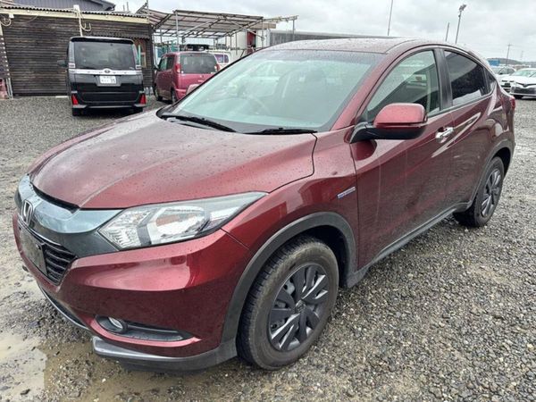 Honda Vezel SUV, Petrol Hybrid, 2014, Red