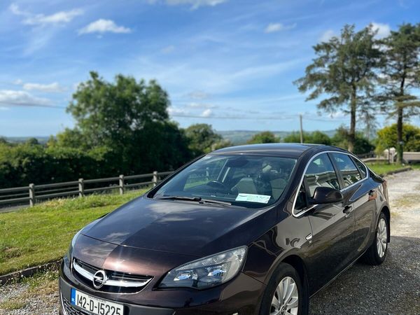 Opel Astra Saloon, Diesel, 2014, Brown