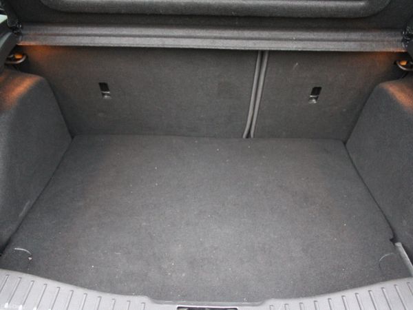Toyota Corolla Saloon, Diesel, 2014, Silver