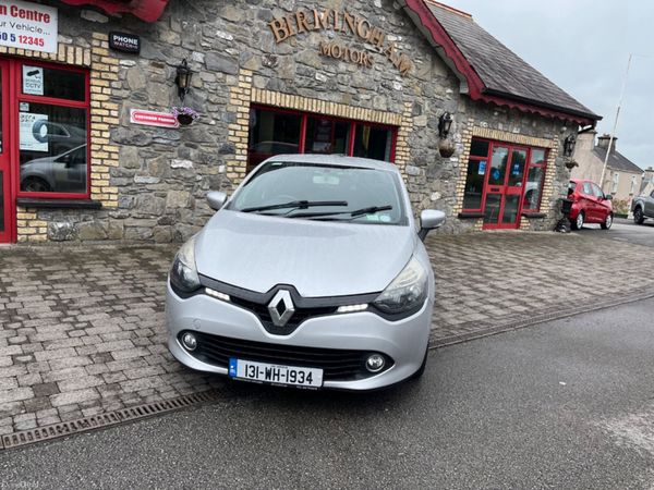 Renault Clio Hatchback, Petrol, 2013, Silver