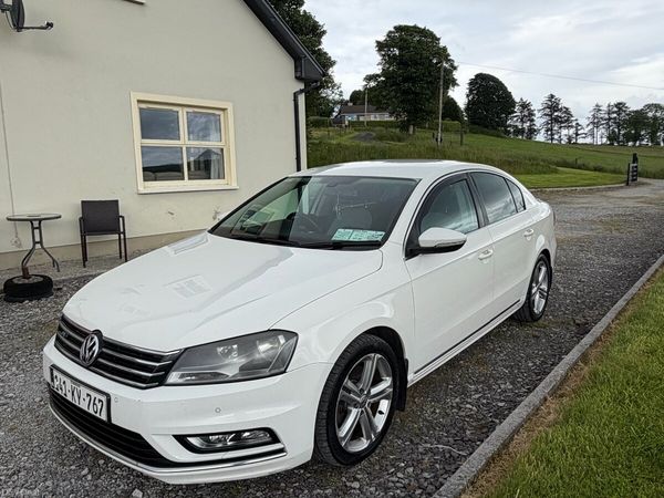 Volkswagen Passat Saloon, Diesel, 2014, White