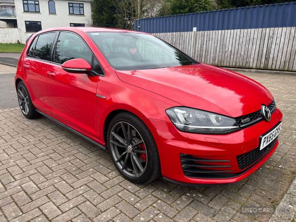 Volkswagen Golf Hatchback, Diesel, 2016, Red